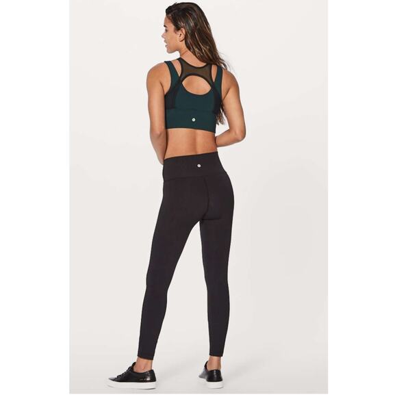 Lululemon Women's Black Submarine Double Tap Mesh Sports Bra Size 4 - Picture 3 of 9